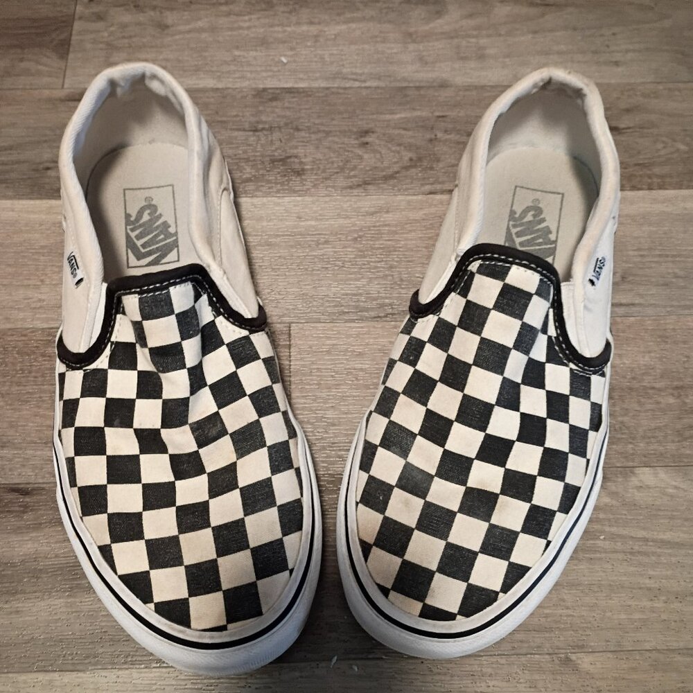 Vans checkerboard slip on sneakers size 9